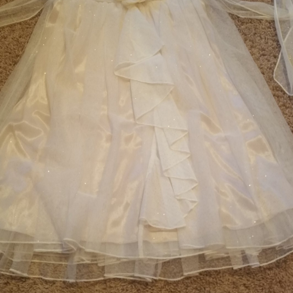 Sparkly girls dress - Picture 3 of 4